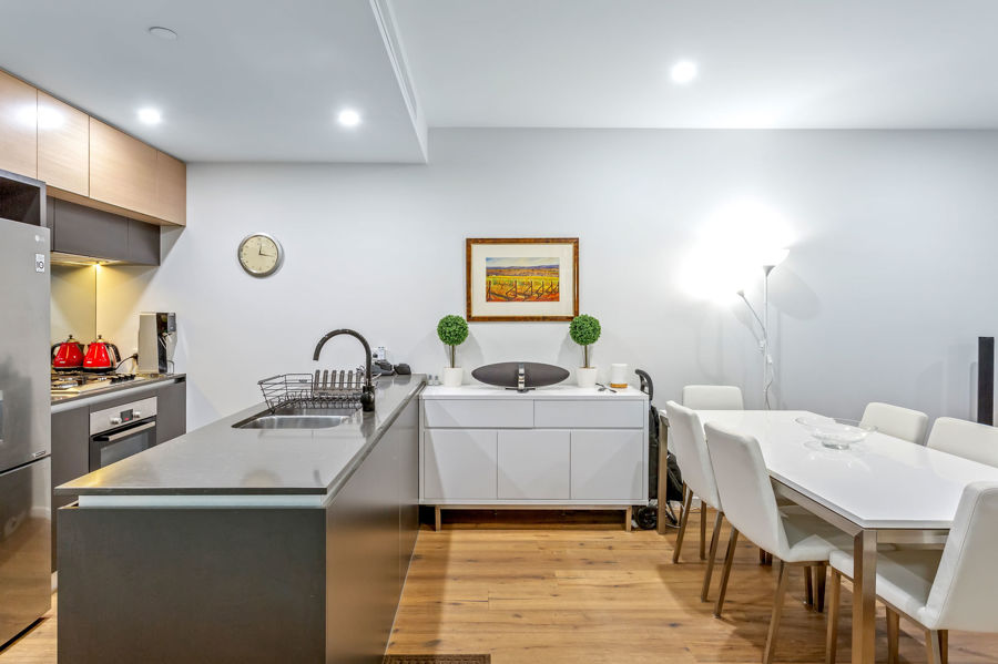 21167793-NORTH-MELBOURNE-1