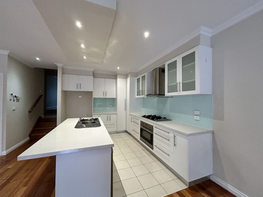 21367715-ESSENDON-NORTH-2