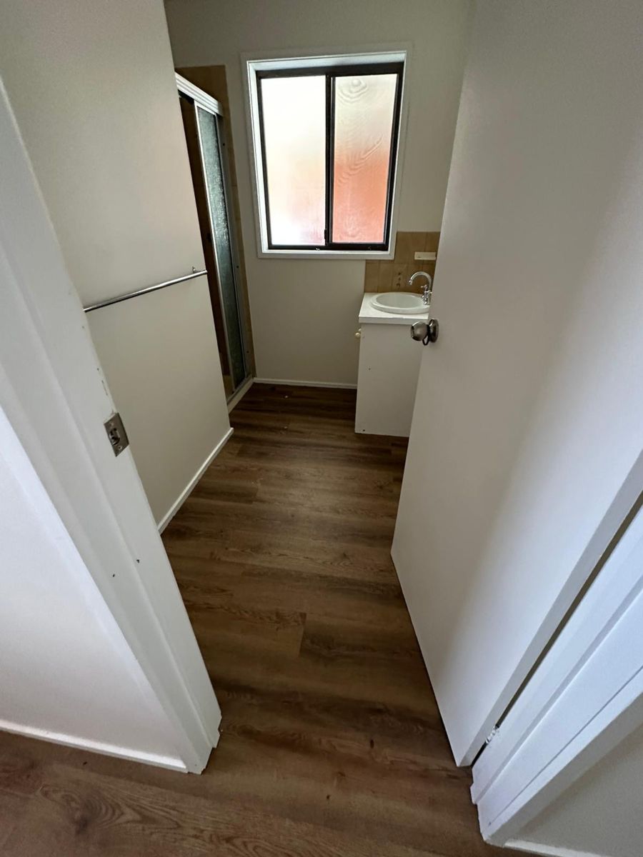 21571537-SHEPPARTON-3