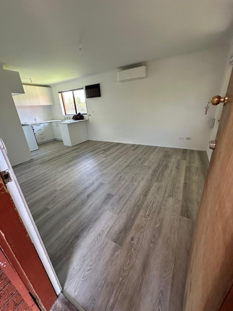 21571537-SHEPPARTON-5