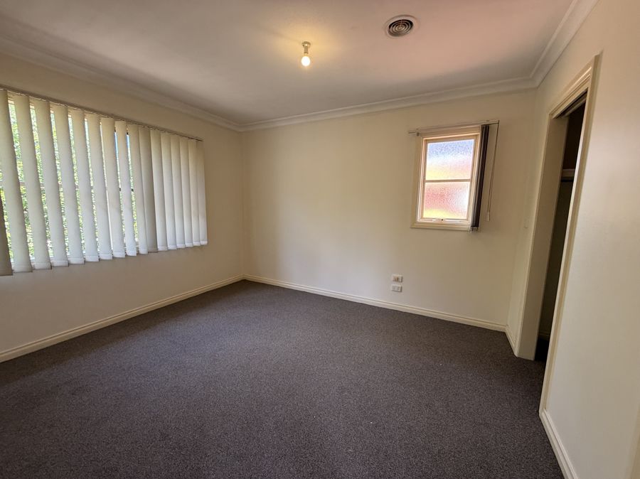 21571766-GLEN-HUNTLY-11