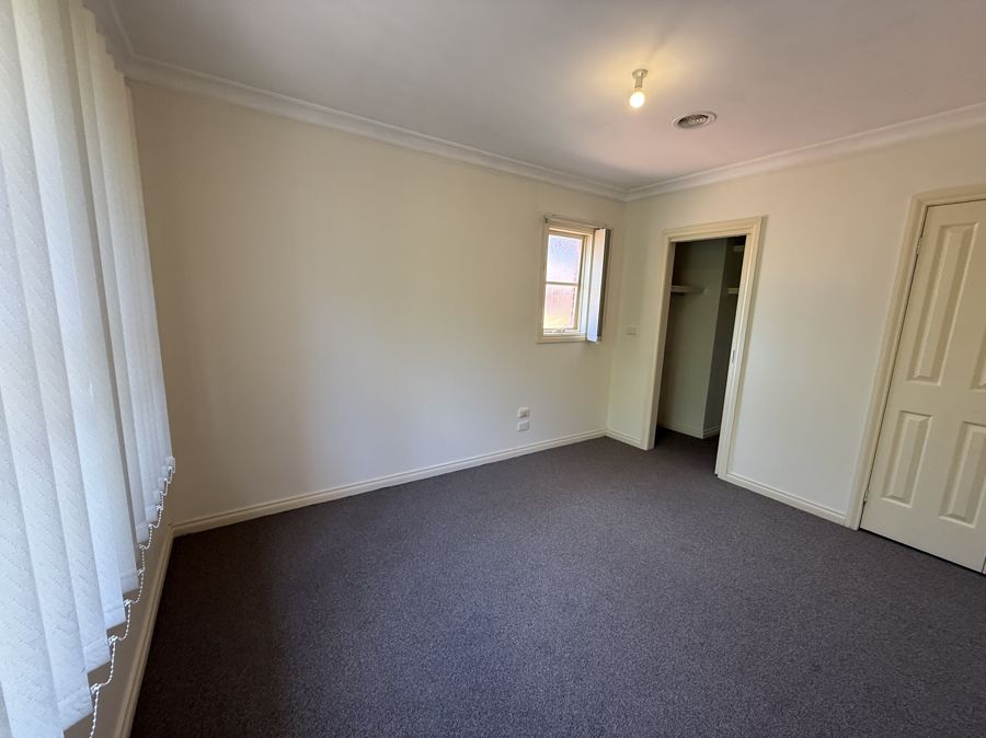 21571766-GLEN-HUNTLY-12