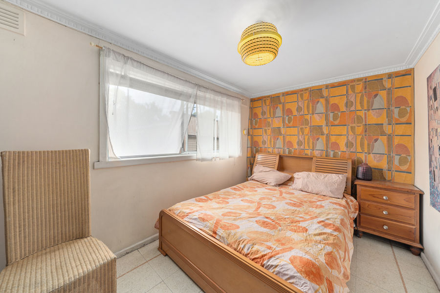 21604885-COBURG-NORTH-10