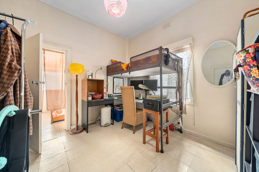 21604885-COBURG-NORTH-11