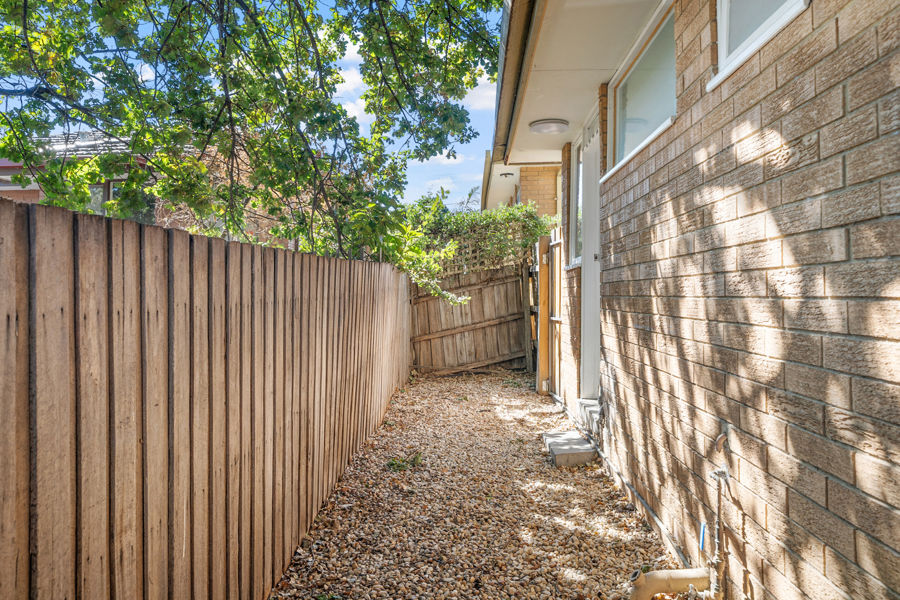 21623579-BRUNSWICK-WEST-7