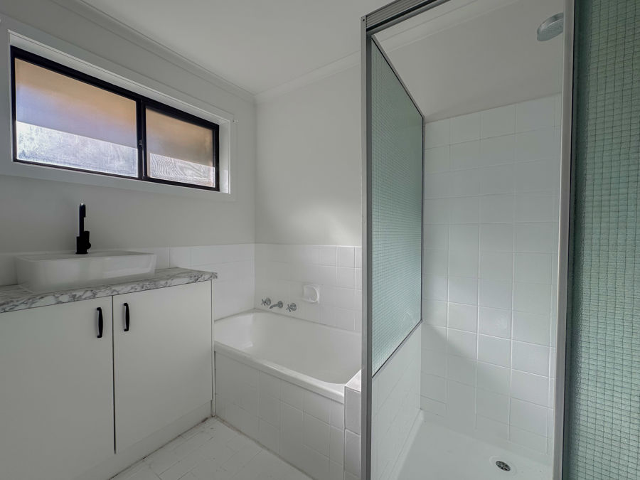 21626707-SWAN-HILL-3