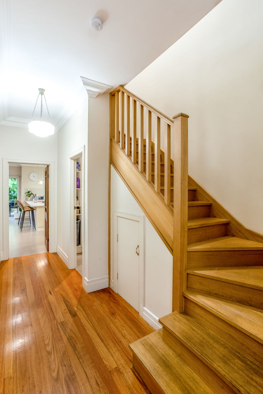 21634762-COBURG-8
