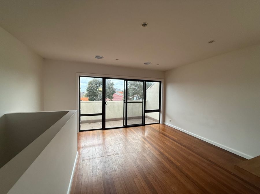 20261863-FAWKNER-5