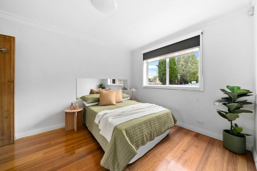 21671181-FAWKNER-2