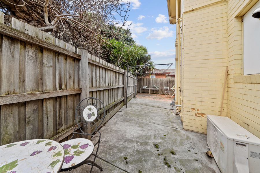 21671181-FAWKNER-5
