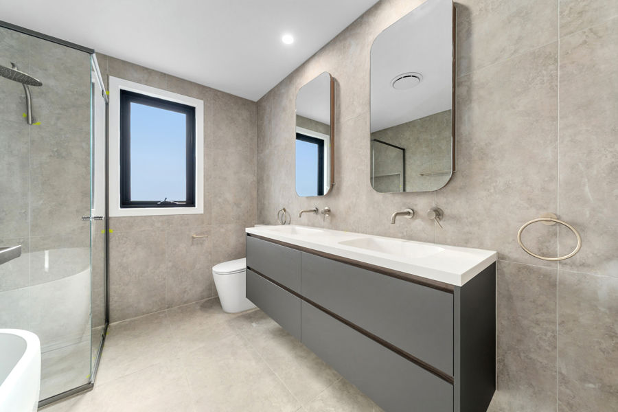21673579-NIDDRIE-7