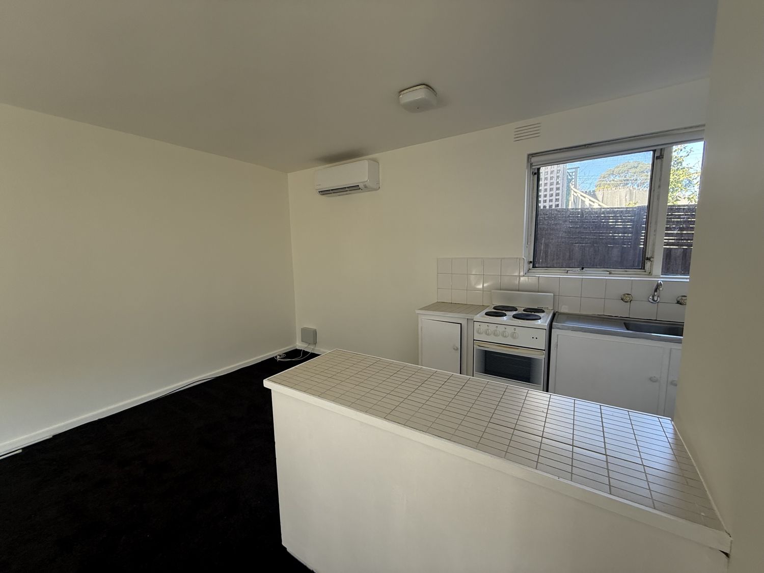 20929890-BRUNSWICK-WEST-3