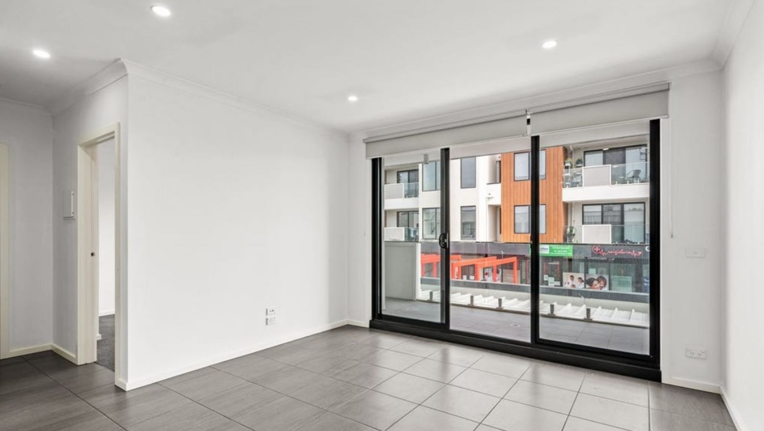 21678487-CRAIGIEBURN-1