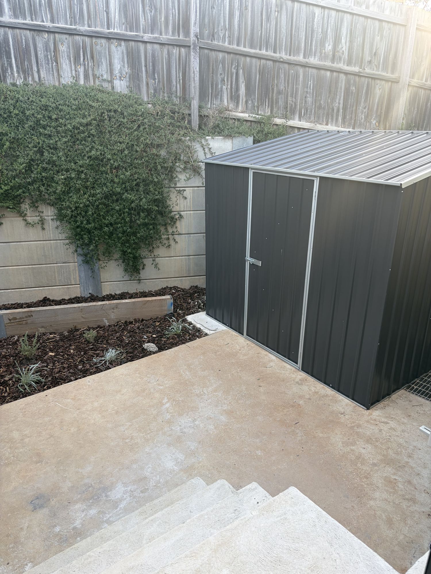 21679394-SUNBURY-4