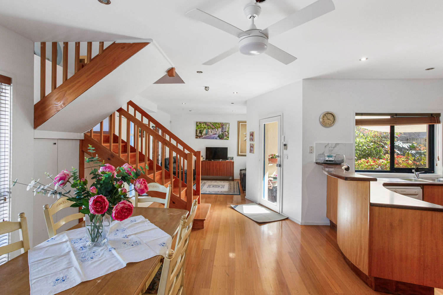 21680342-COLLINGWOOD-1