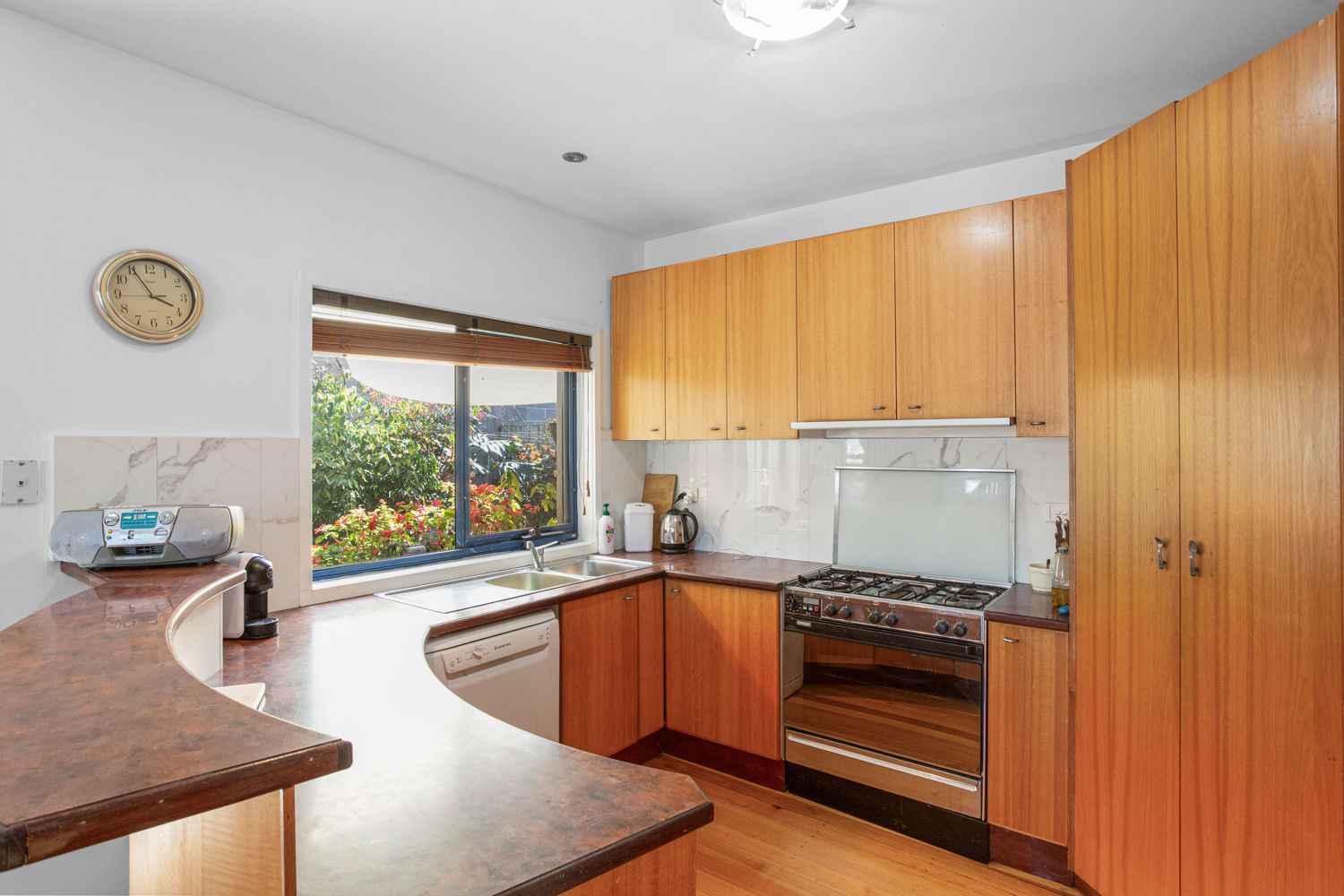 21680342-COLLINGWOOD-5